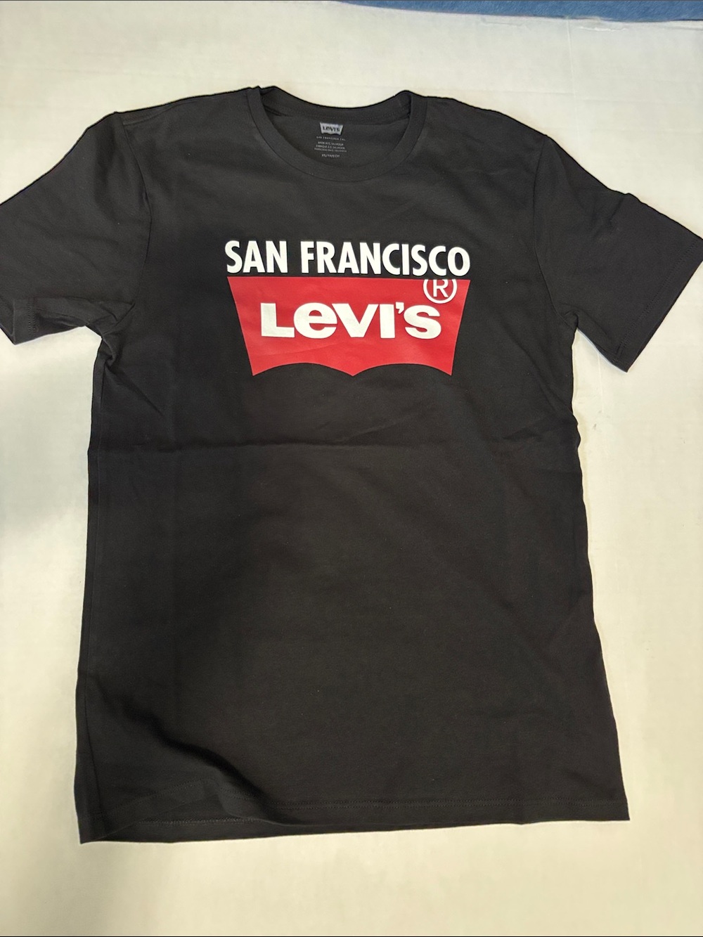 Levi’s San Francisco Batwing Logo T-Shirt Men’s XS